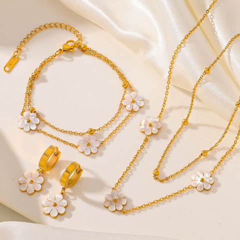 Rani - Flower Necklace Set