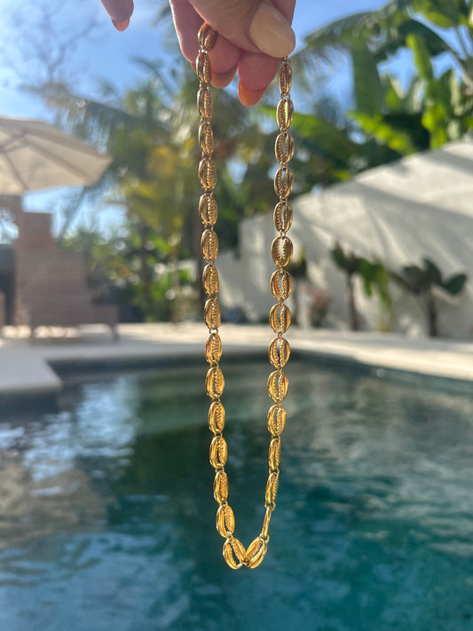 Nusa - Shell Necklace
