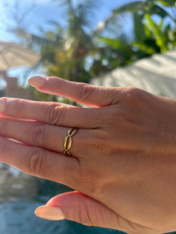 Sari - Shell Ring